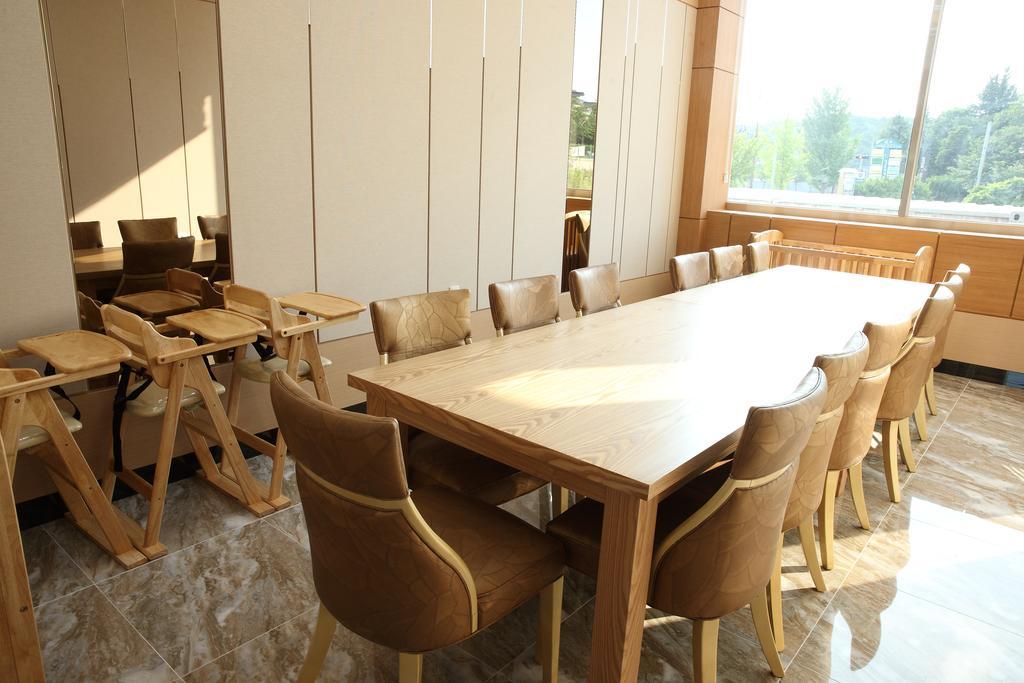 Arisu Gyeongju Hotel Exterior foto